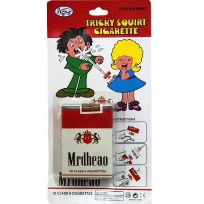 картинка Пачка "сигарет" -  брызгалка от магазина Смехторг