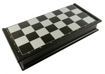 картинка Настольная игра магнитная 3 в 1 (шахматы + шашки + нарды) от магазина Смехторг